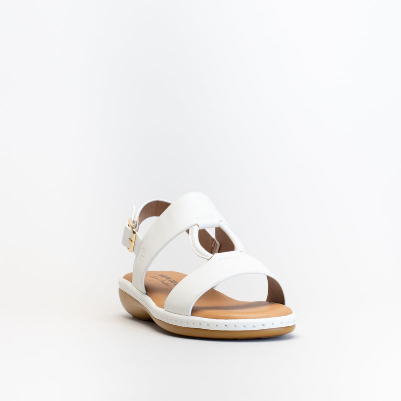 Pierre Cardin Women Metal Trim Sandal _ 152991