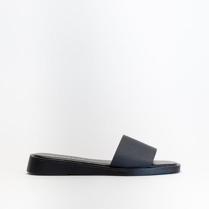 Unreal Women Flatform Band Mule _ 150638