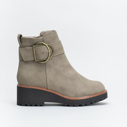 Unreal Women Wedge Buckle Boot _ 137515