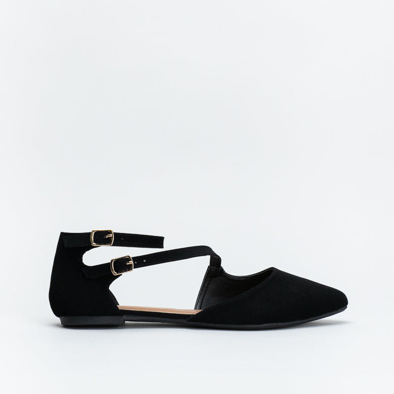 Unreal Women Comfort Pointy Flat A-Symetic Shoe _ 137950