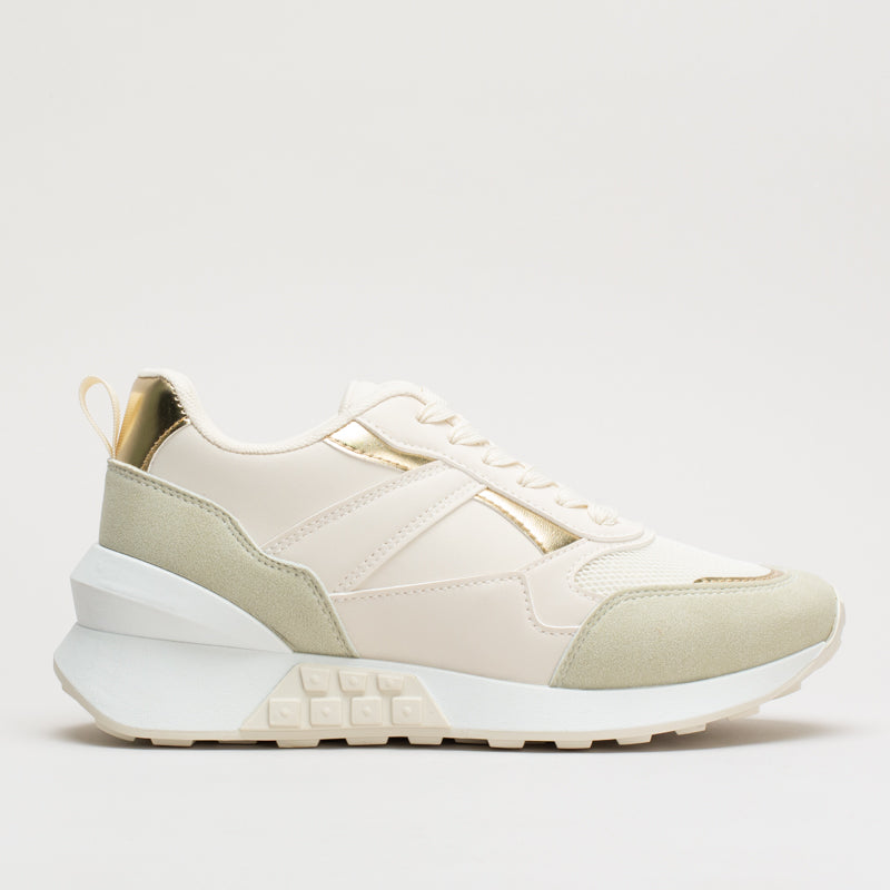 Sneaker with Metallic Detail _ 160478