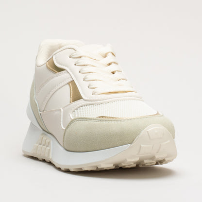 Sneaker with Metallic Detail _ 160478