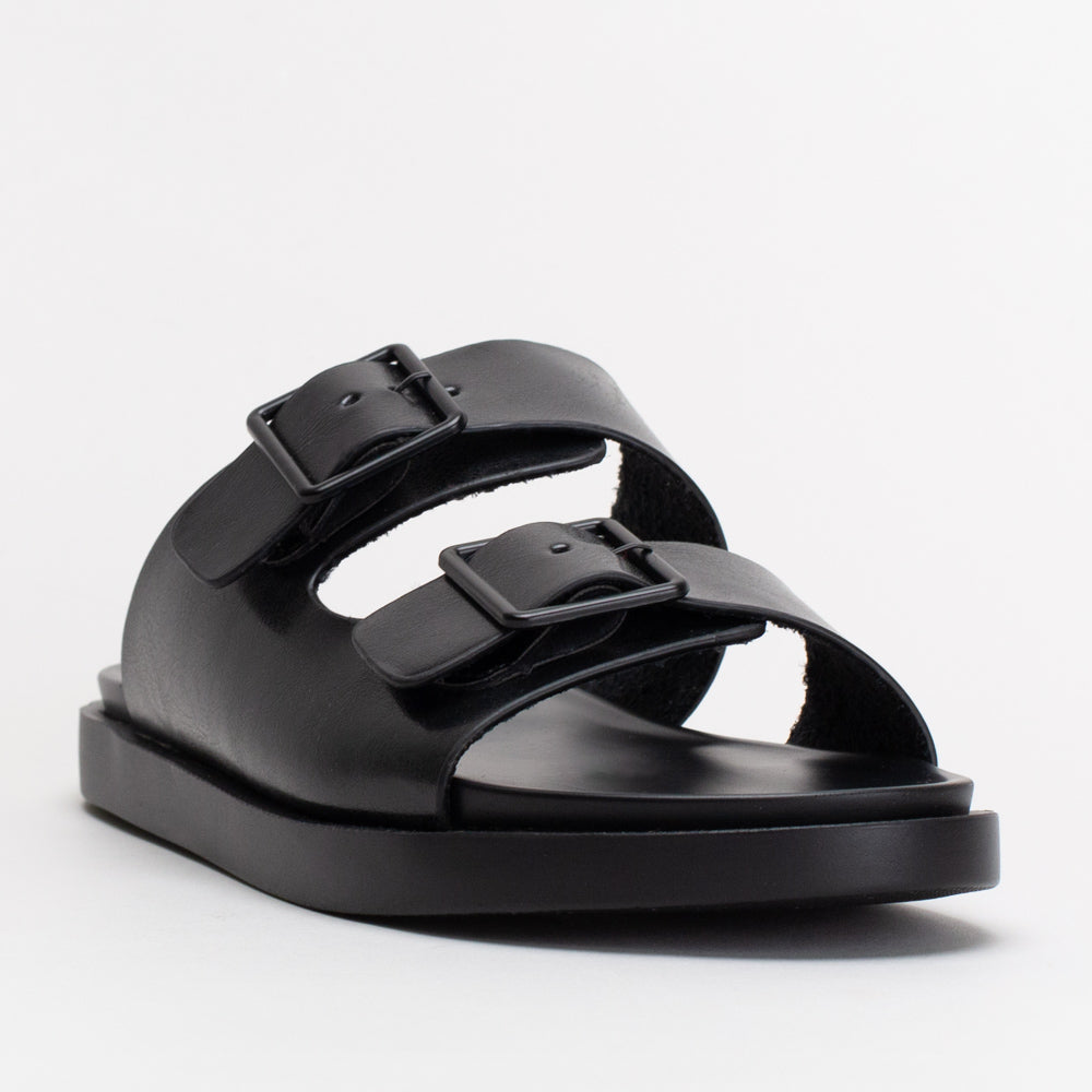 Mancini Buckle Mule _ 154340