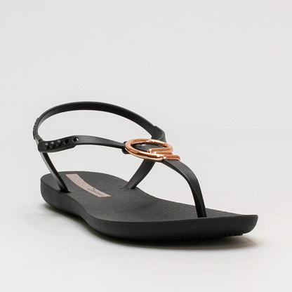 Women's Ipanema Class Chain Belt Sandal _ 153003