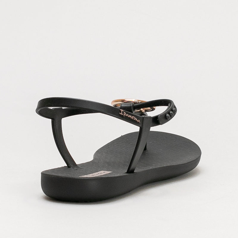Women's Ipanema Class Chain Belt Sandal _ 153003