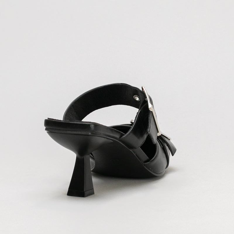 Kitten Heel Pointy Slip On _ 160307