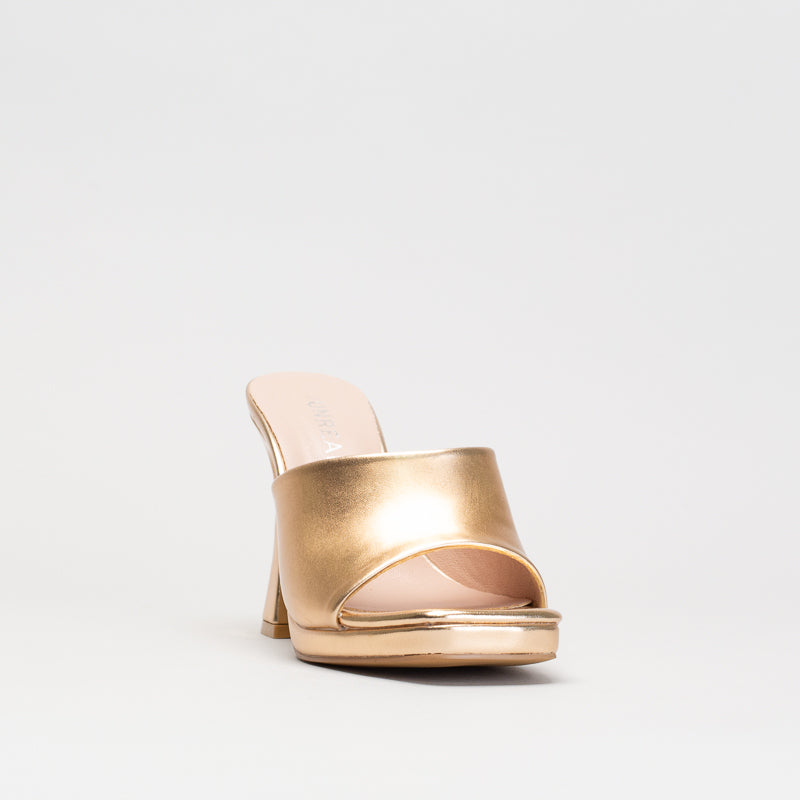 Unreal Women 70's Feel Mule Heel _ 155332
