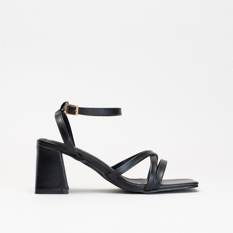 Unreal Women Block Heel Strappy Sandal _ 150737