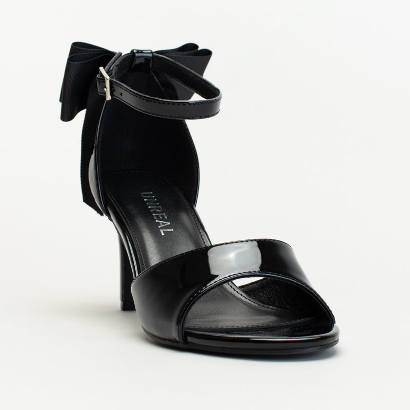 Heel With Oversized Bow