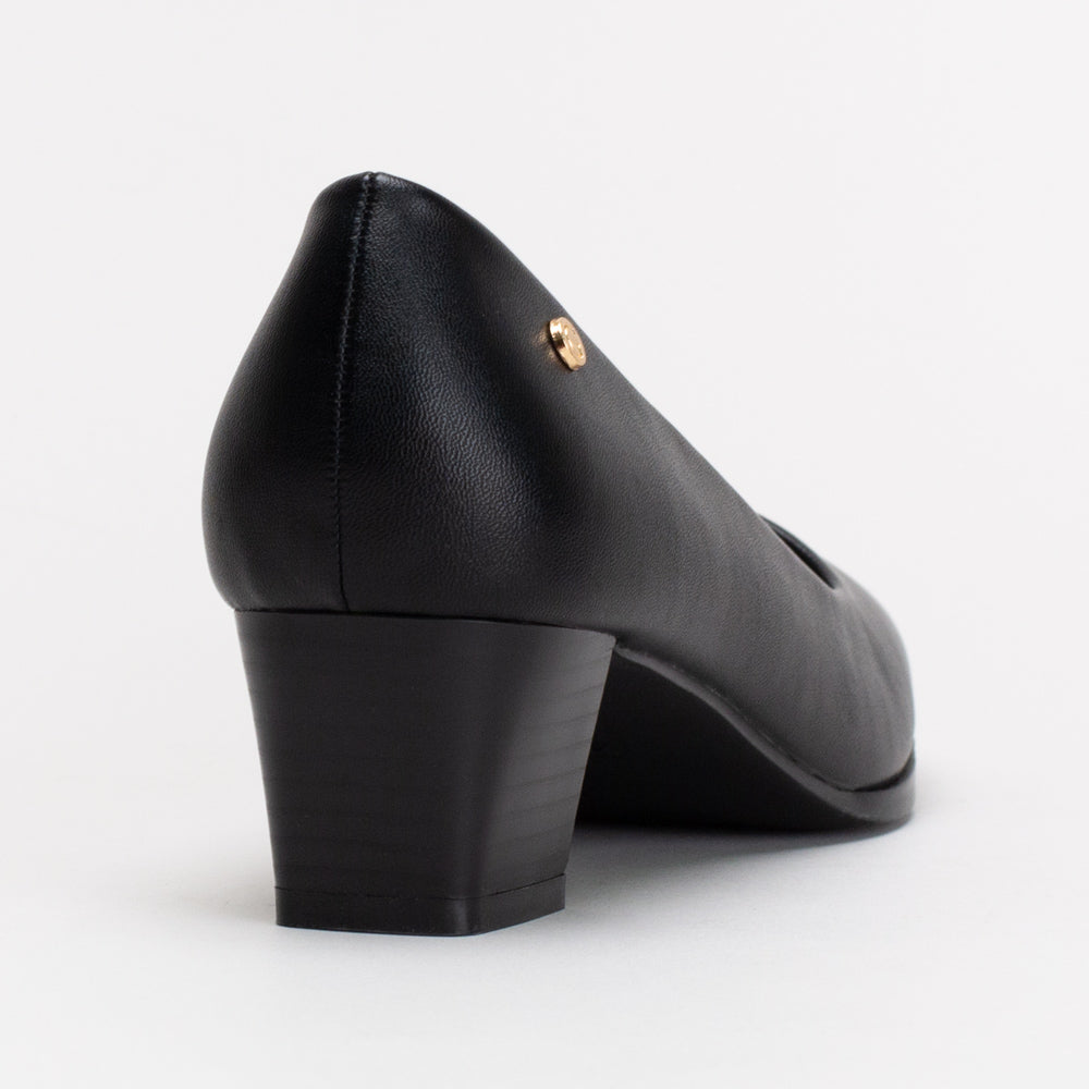 Giovanni Ladies crown heel