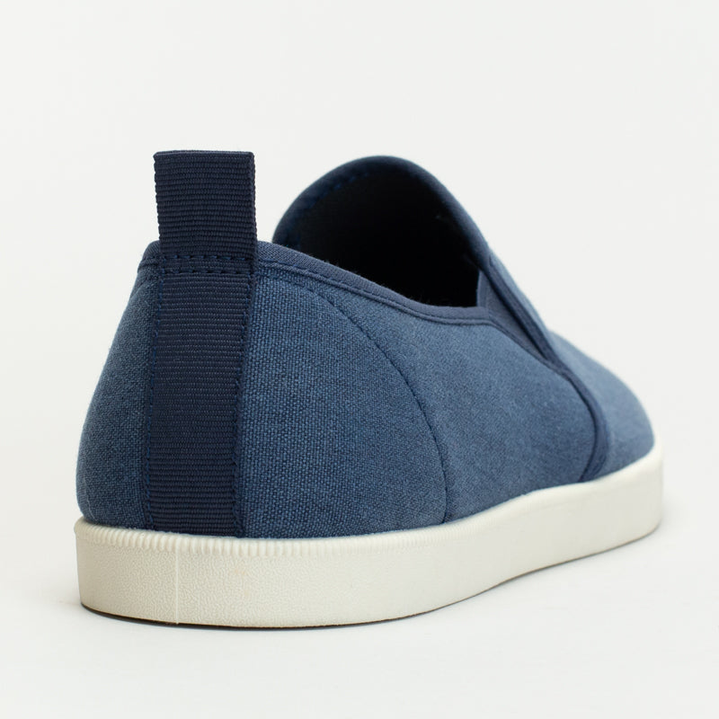 leisure slip on