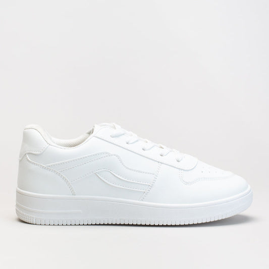 Older boys lace up trainer