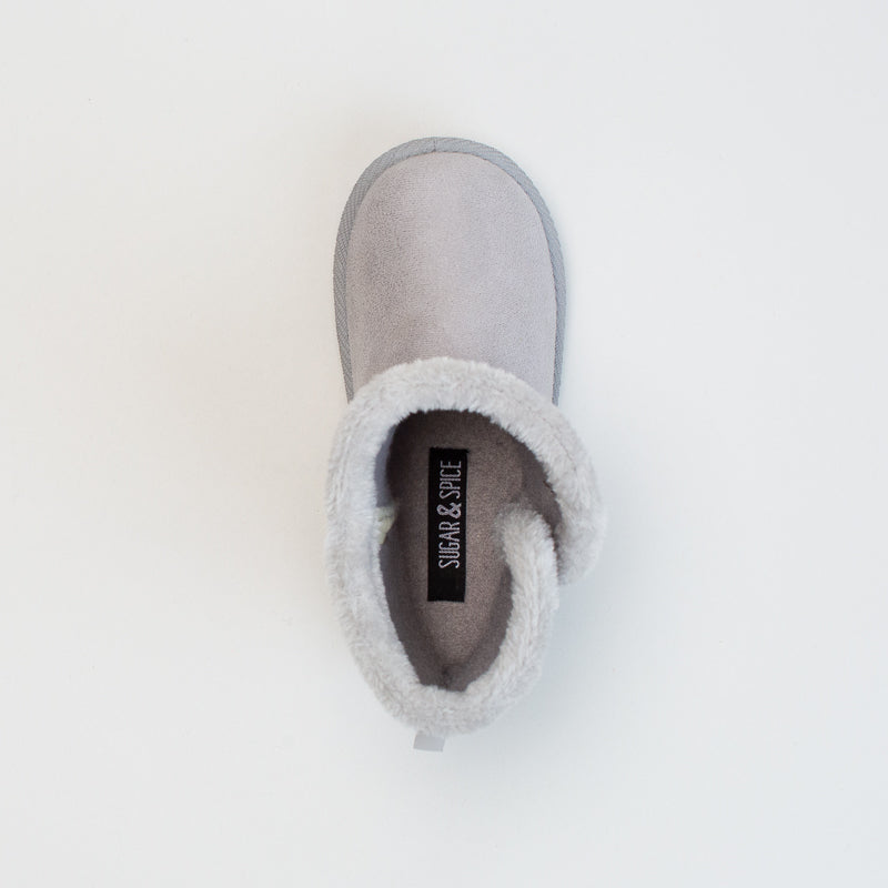 Older Girls Snug Boot With Button