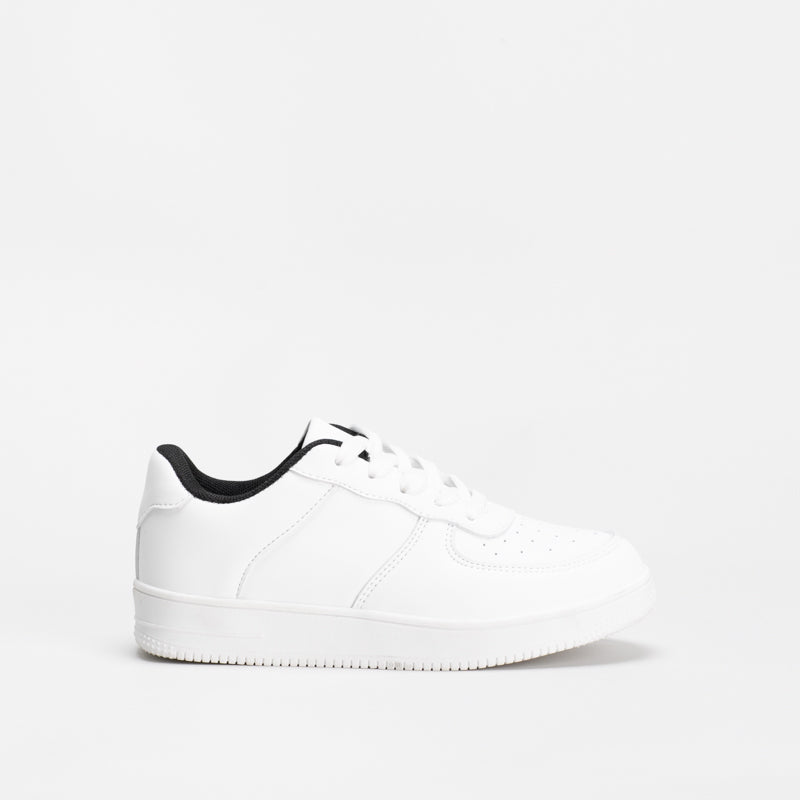 Older Boys White Skater Sneaker